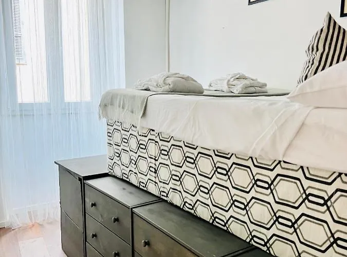 Sr Apartment *